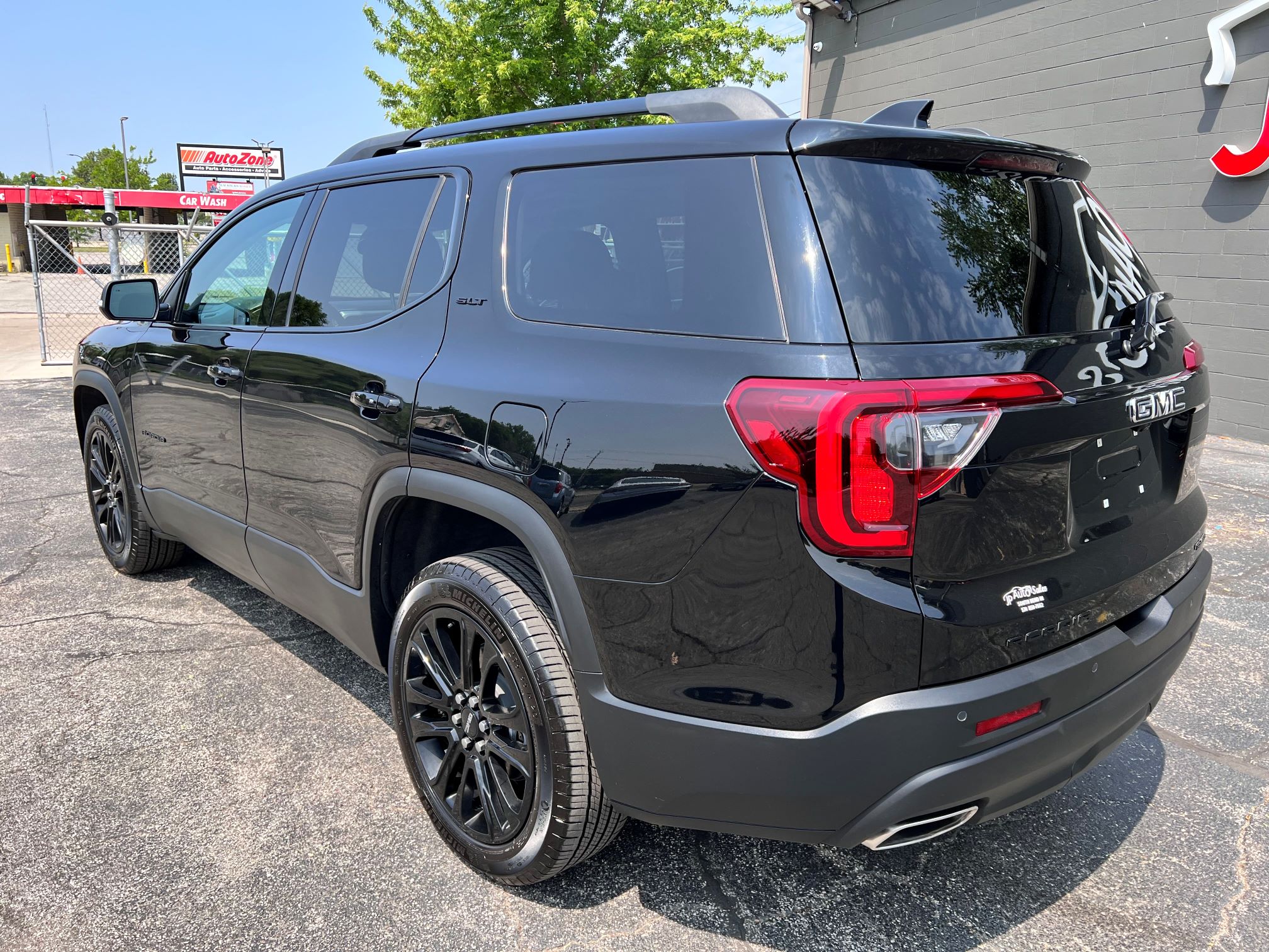 2023 GMC ACADIA AWD