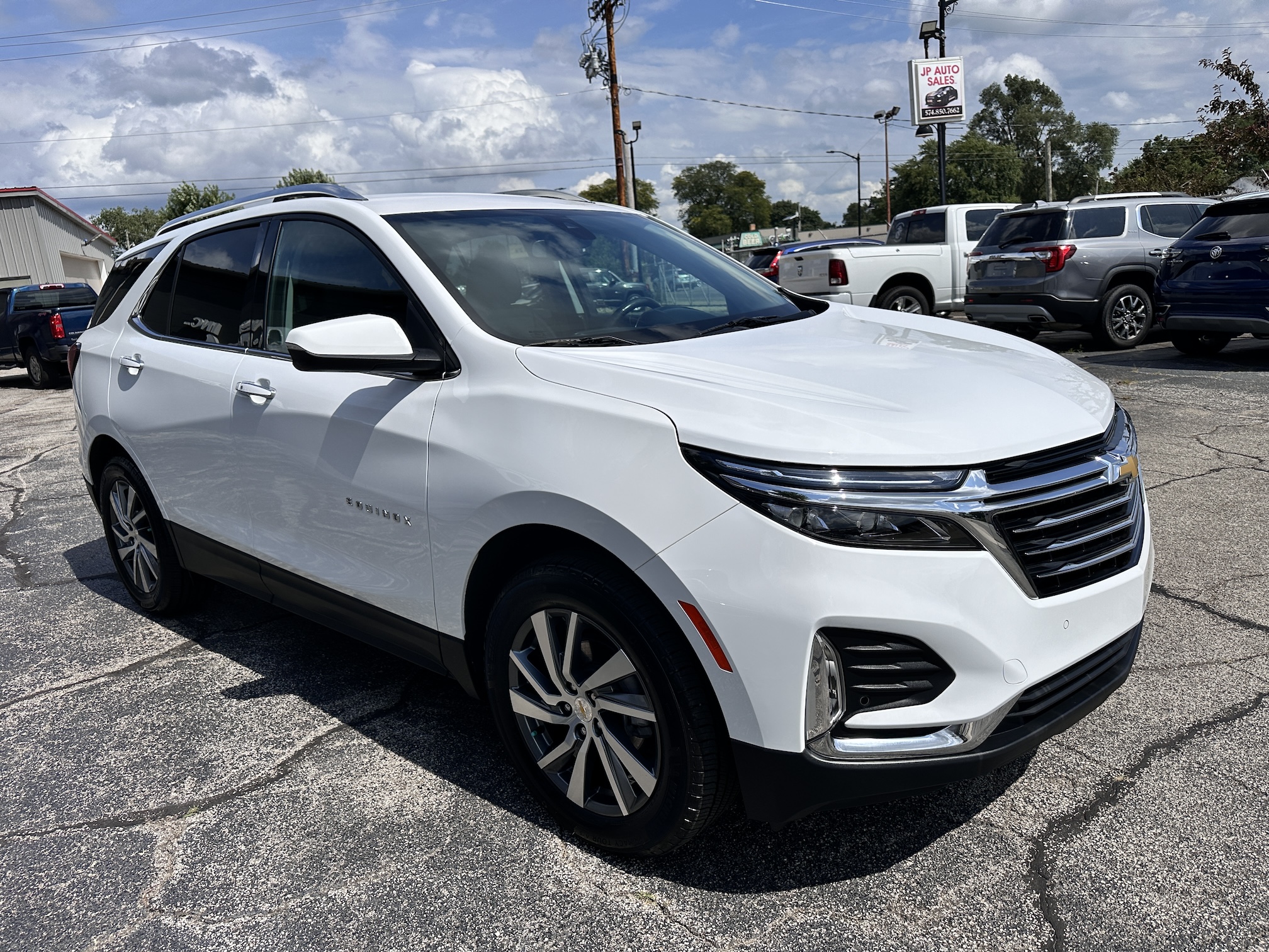 2022 CHEVY EQUINOX PREMIER CLEAN TITLE