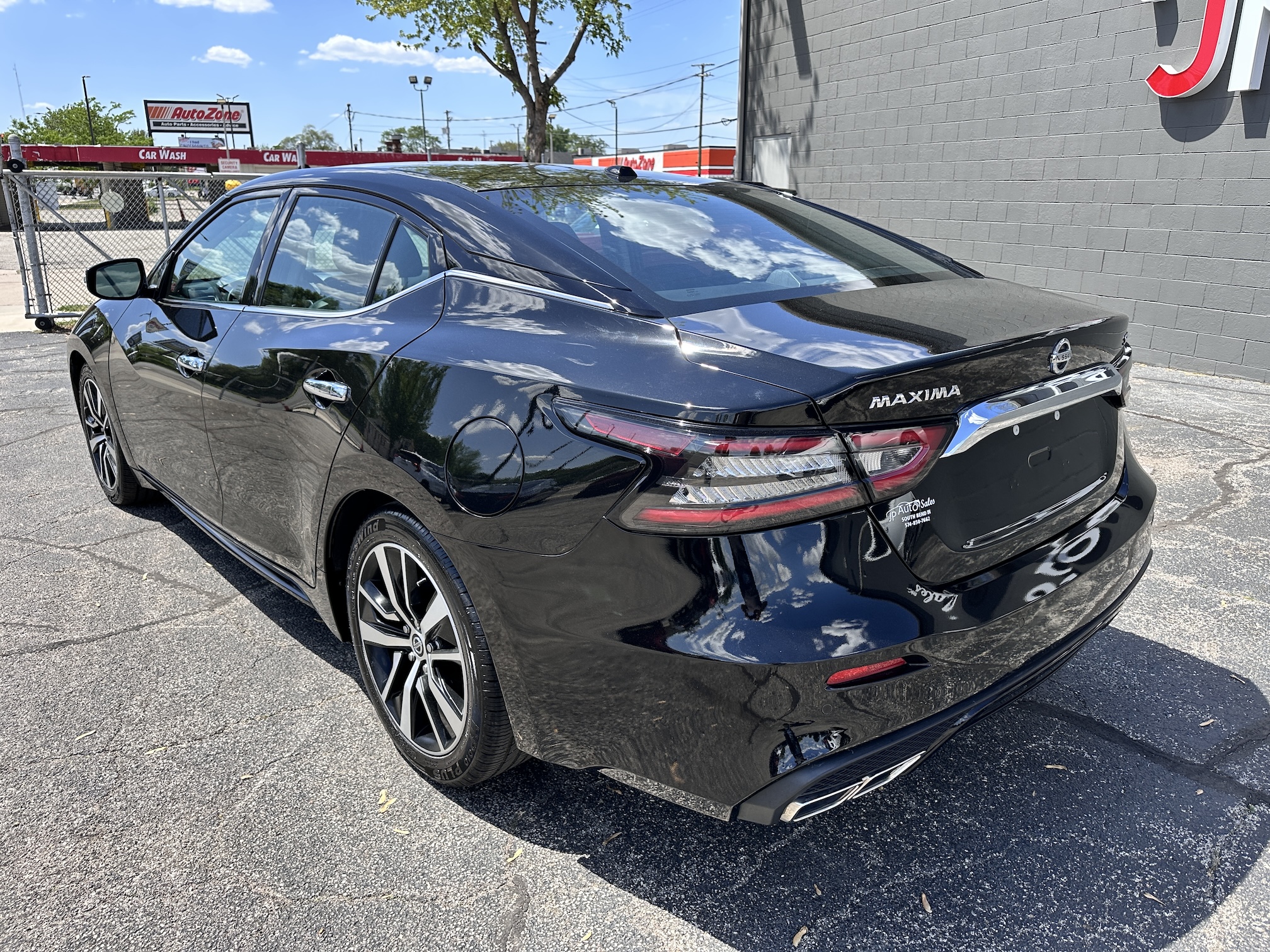 2021 NISSAN MAXIMA