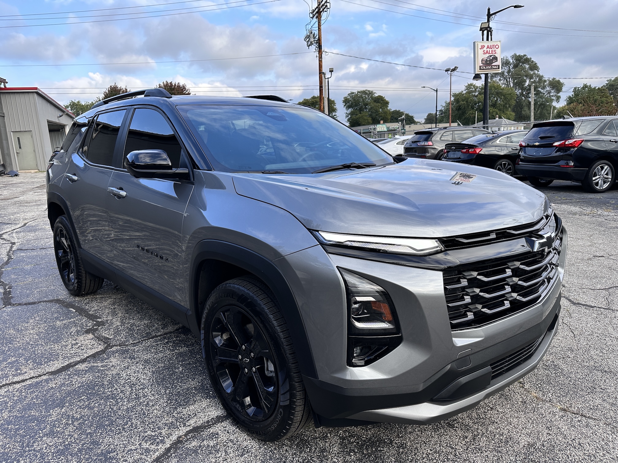2025 CHEVY EQUINOX LT
