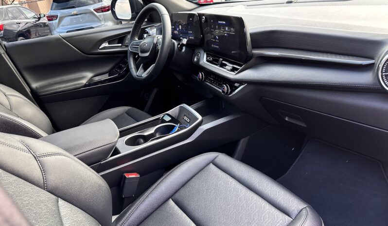 
								2025 CHEVY EQUINOX LT full									