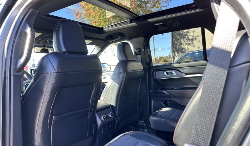 
								2025 FORD EXPLORER ST-LINE full									