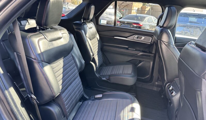 
								2025 FORD EXPLORER ST-LINE full									