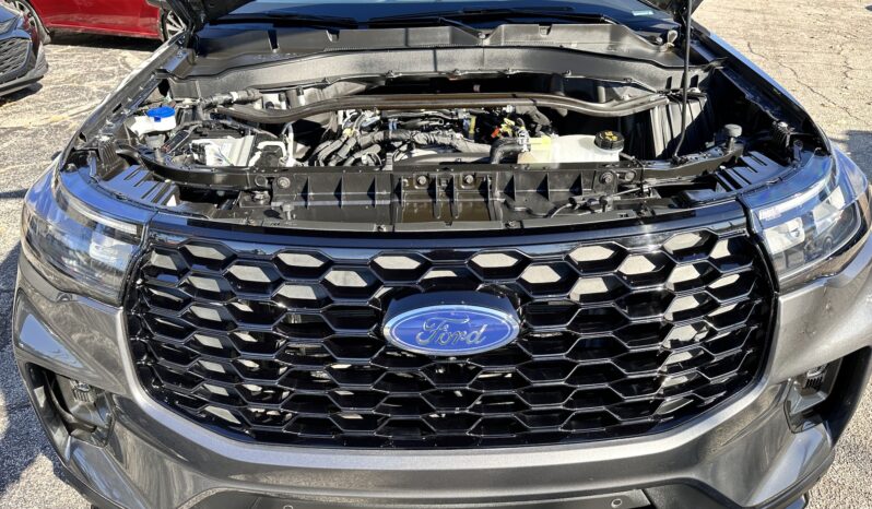 
								2025 FORD EXPLORER ST-LINE full									