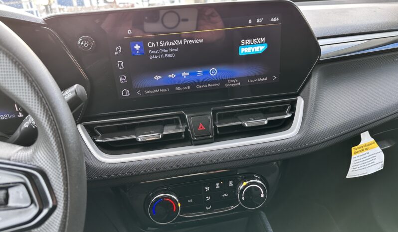 
								2024 CHEVY TRAILBLAZER AWD full									