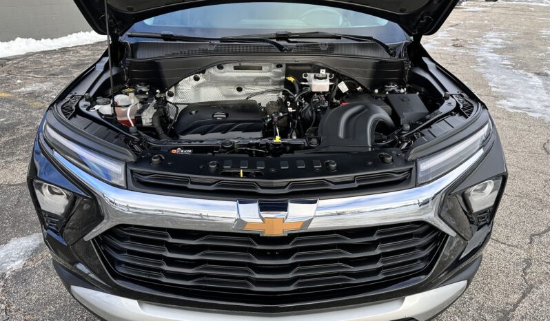 
								2024 CHEVY TRAILBLAZER AWD full									