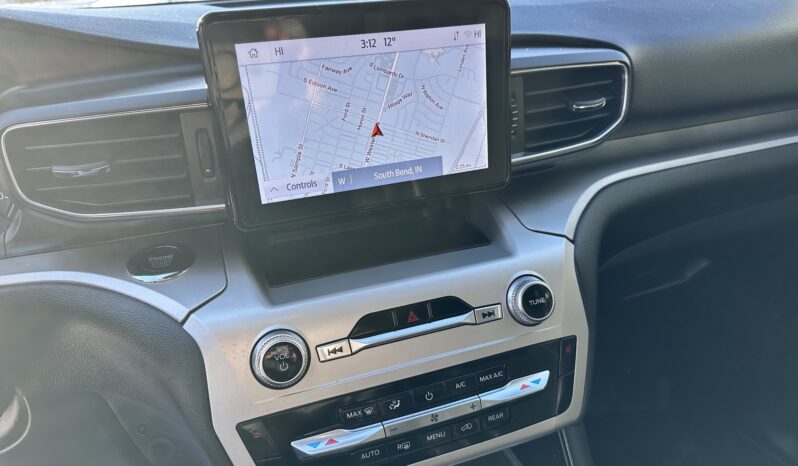 
								2022 FORD EXPLORER AWD full									