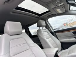 
										2017 HONDA CR-V AWD full									