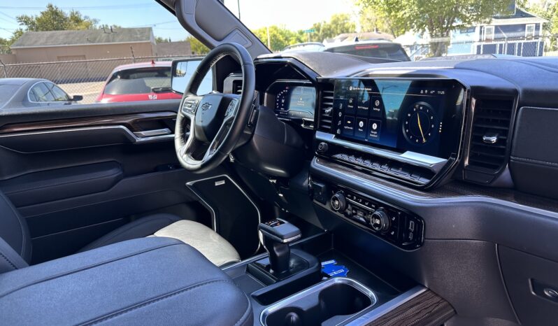 
								2025 CHEVY SILVERADO TRAIL BOSS full									