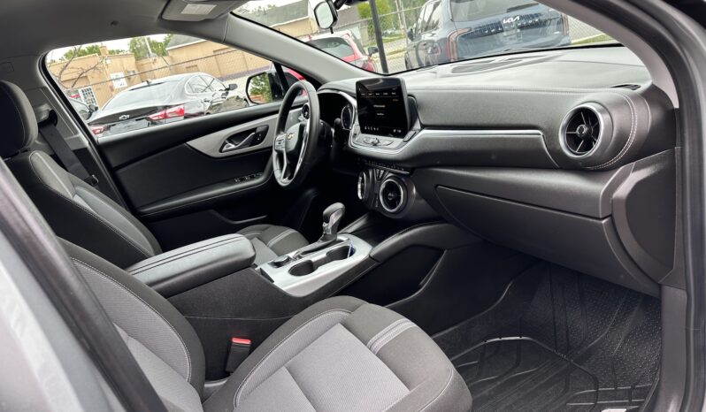 
								2025 CHEVY BLAZER LT full									