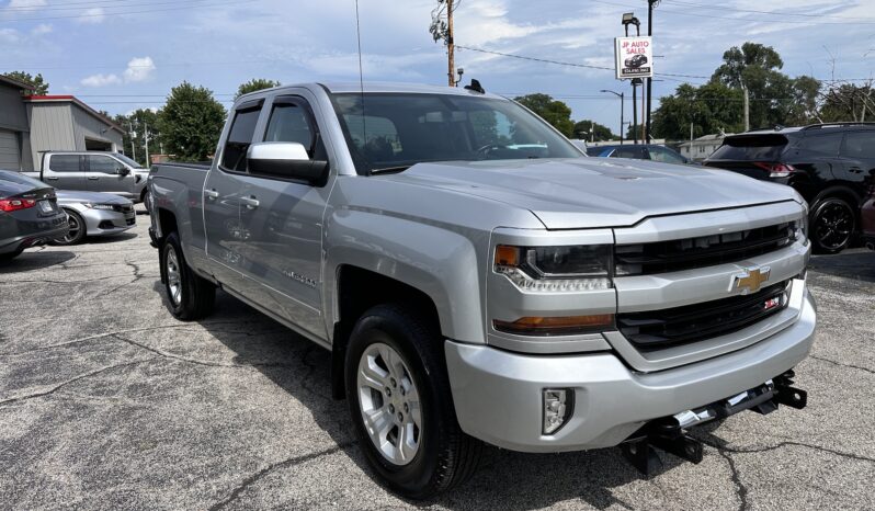 
								2016 CHEVY SILVERADO 4X4 full									