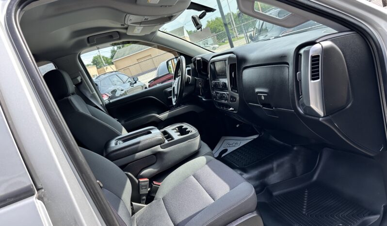 
								2016 CHEVY SILVERADO 4X4 full									