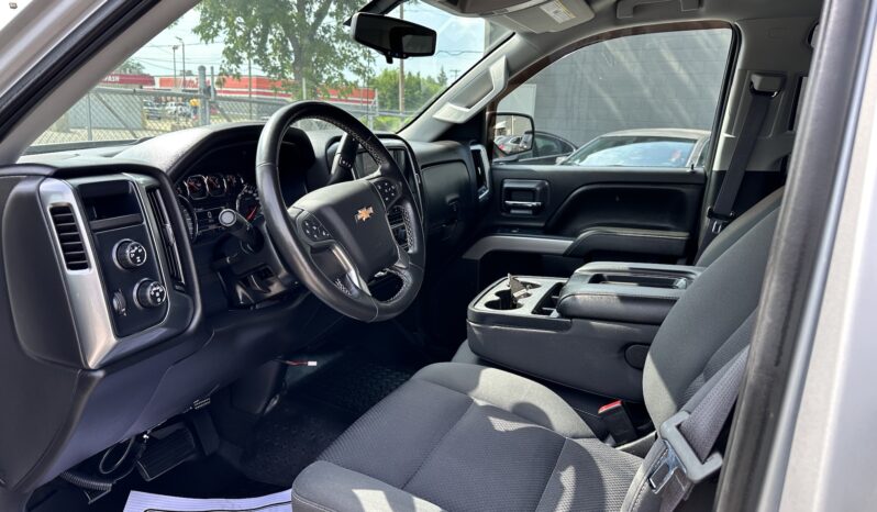 
								2016 CHEVY SILVERADO 4X4 full									