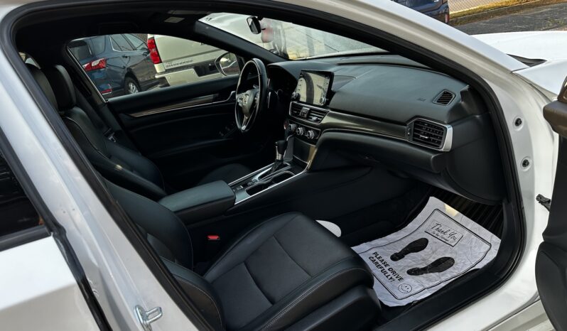
								2022 HONDA ACCORD SPORT full									