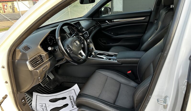
								2022 HONDA ACCORD SPORT full									