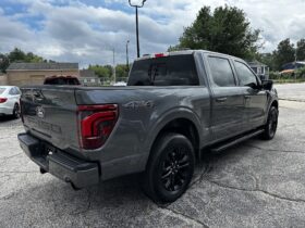 2025 FORD F-150 4X4 LARIAT