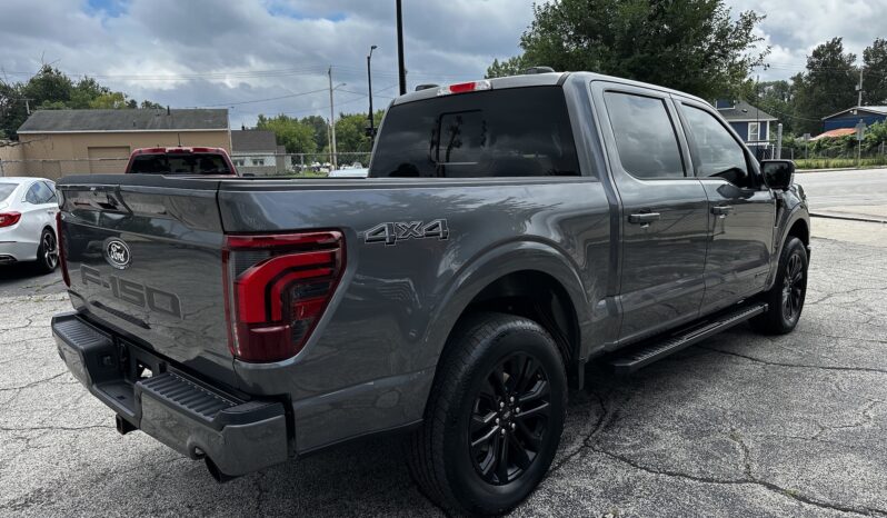 
								2025 FORD F-150 4X4 LARIAT full									